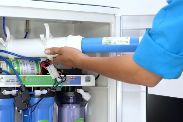 cach ve sinh loi loc nuoc 2 - Cách vệ sinh lõi lọc nước RO đơn giản, dễ thực hiện tại nhà Cách vệ sinh lõi lọc nước RO đơn giản, dễ thực hiện tại nhà