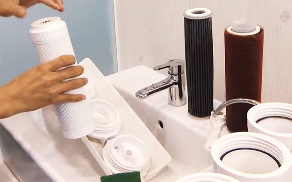 cach ve sinh loi loc nuoc - Cách vệ sinh lõi lọc nước RO đơn giản, dễ thực hiện tại nhà cach ve sinh loi loc nuoc - Cách vệ sinh lõi lọc nước RO đơn giản, dễ thực hiện tại nhà