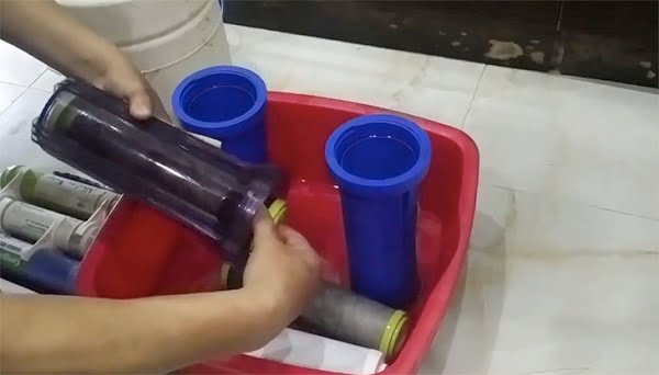 may loc nuoc chay lien tuc 4 - Máy lọc nước chạy liên tục nguyên nhân và cách khắc phục Máy lọc nước chạy liên tục nguyên nhân và cách khắc phục